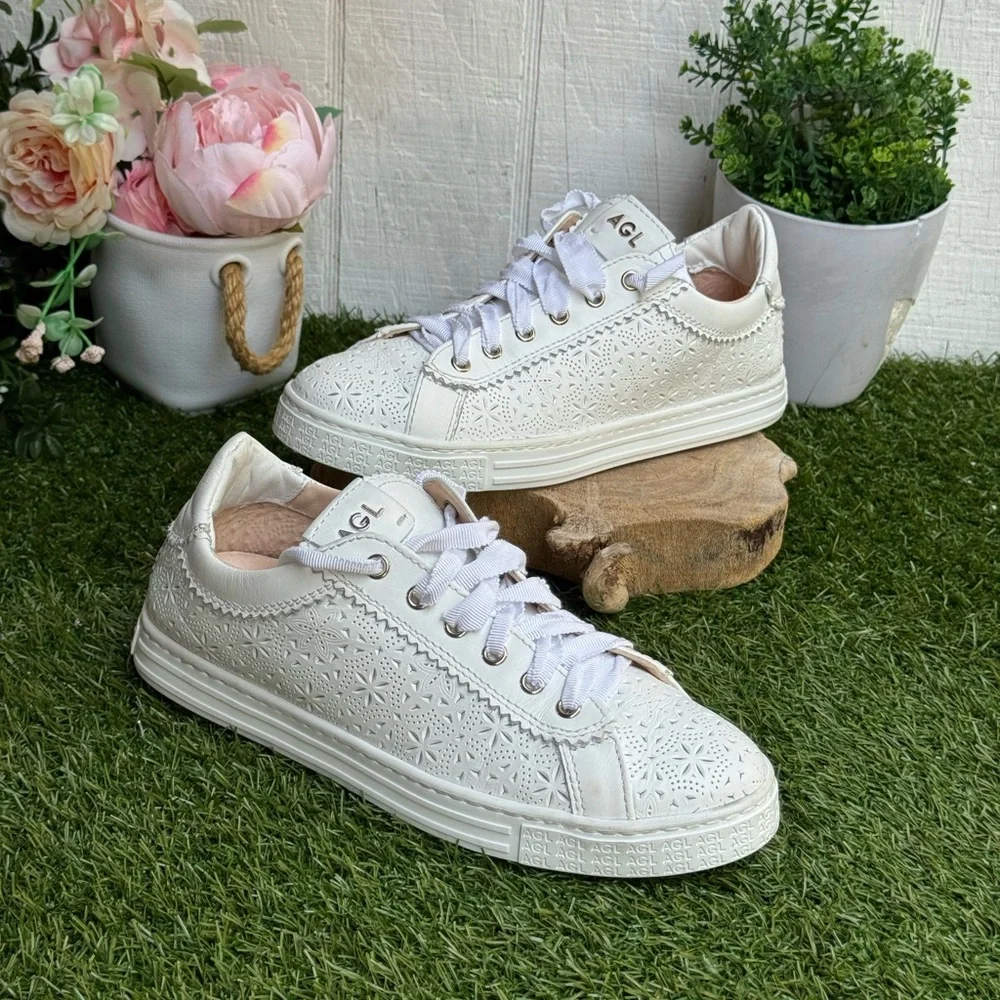 AGL Sade Spring White Flower Cut Out Sneaker $425 size 35.5 US 5.5 leather